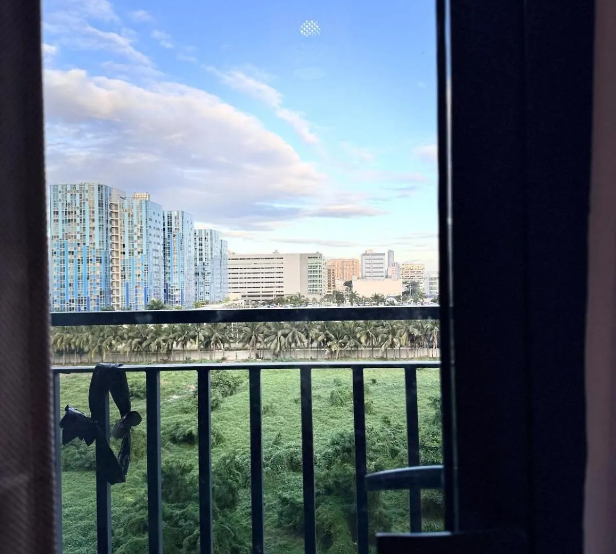Hearth Of Ember 2 At Shore 3 Residences Manila